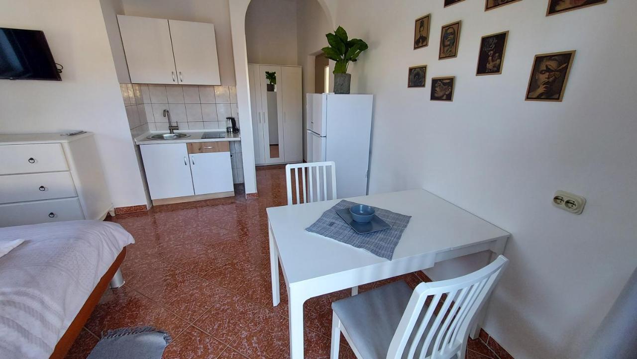 Soline Ada Apartment Пиешчана Увала Екстериор снимка