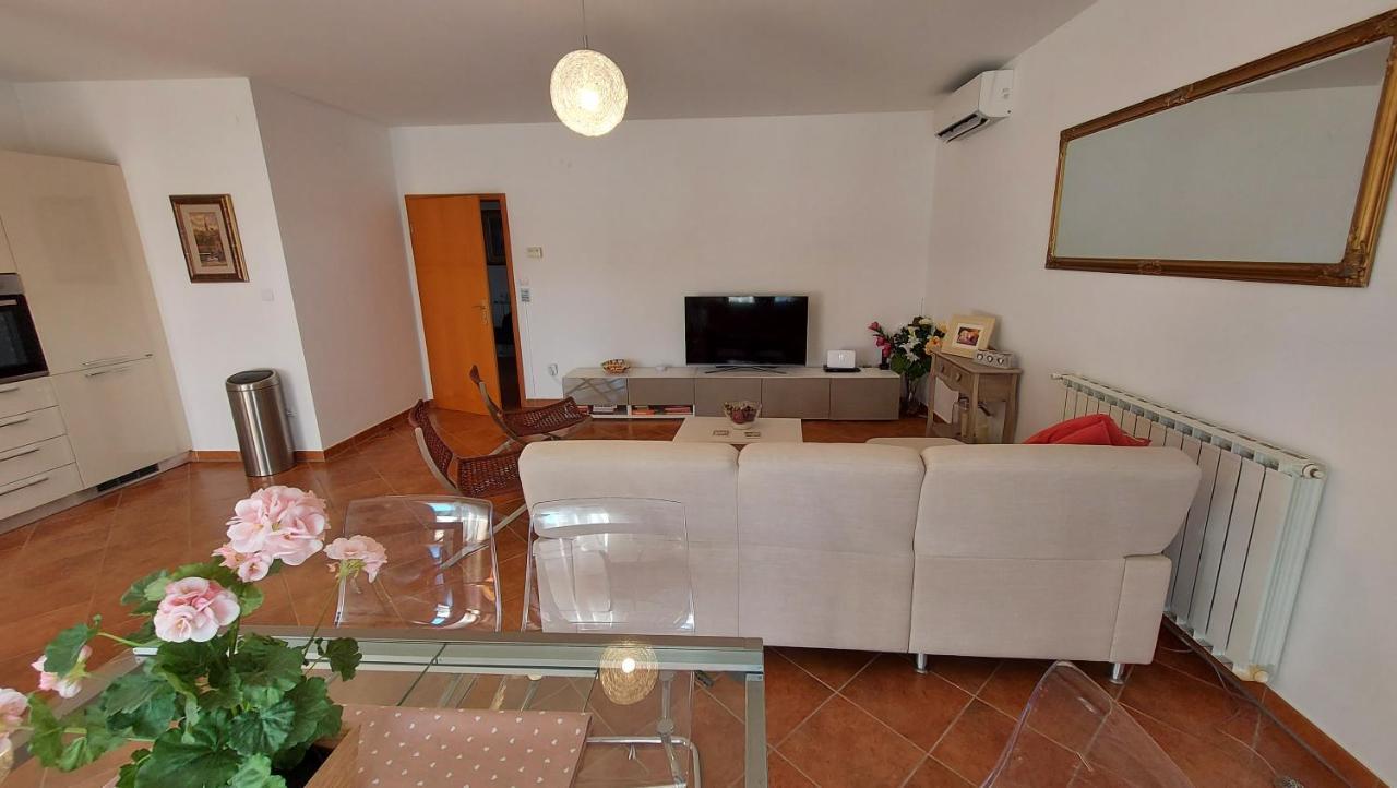 Soline Ada Apartment Пиешчана Увала Екстериор снимка